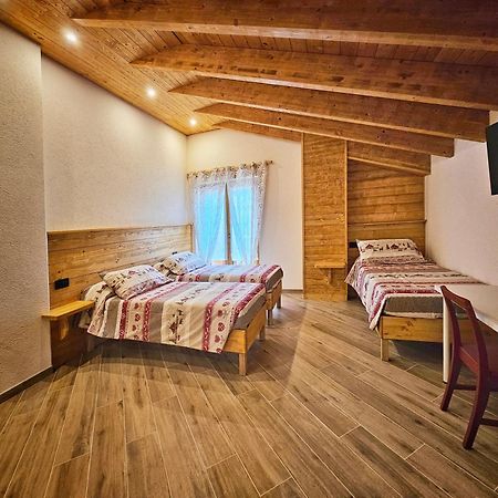 La Genzianella Affittacamere Santo Stefano dʼAveto Екстериор снимка